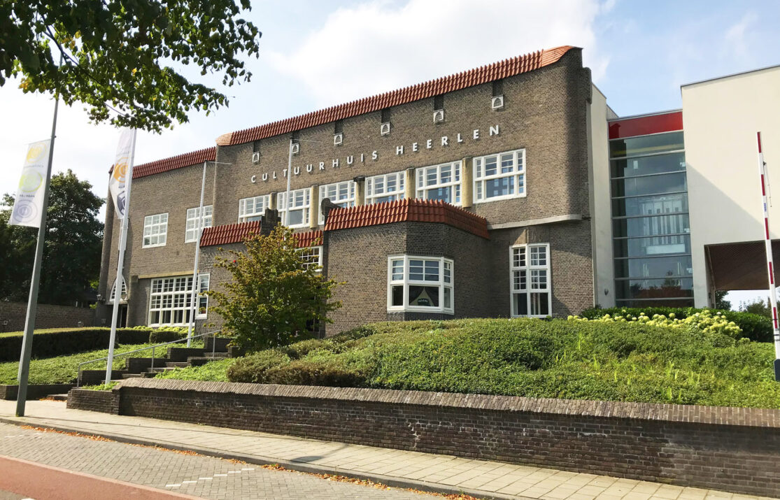 Veranderingen op het terrein achter Cultuurhuis